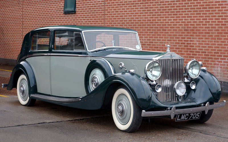 Lot 76 - 1939 Rolls-Royce Wraith H.J. Mulliner Saloon