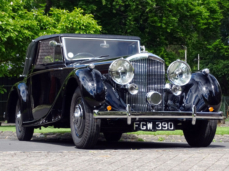 Lot 74 - 1938 Bentley 4.25 Litre James Young Sedanca Coupe
