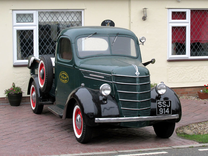 Lot 27 - 1938 International D2 Pickup