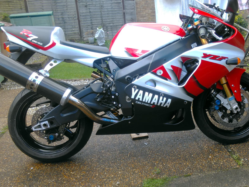 1997 R7 Lot 169 - 1999 Yamaha YZF-R7