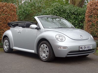 Lot 14 - 2004 Volkswagen Beetle Cabriolet