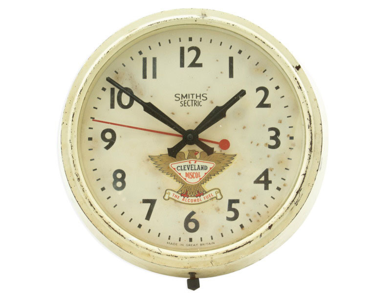 Lot 102 - A 'Cleveland Discol Petroleum' Advertising Clock