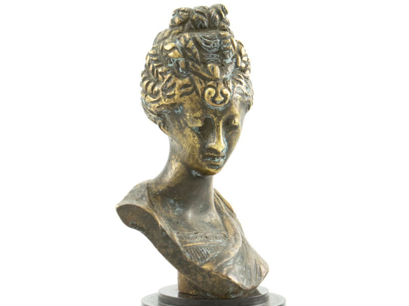 Lot 148 - Helen of Troy Accessory Mascot