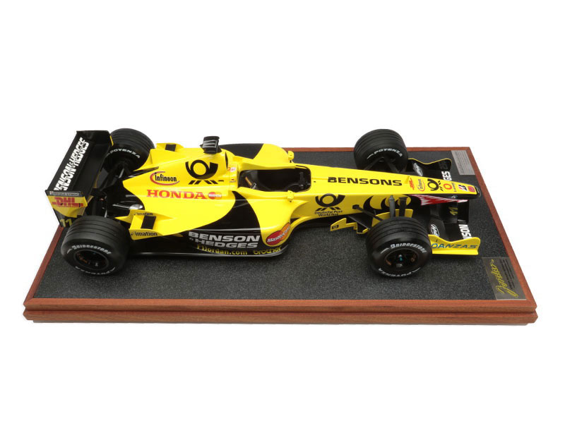 Lot 214 - A 1:8 Scale Limited Edition Model of the