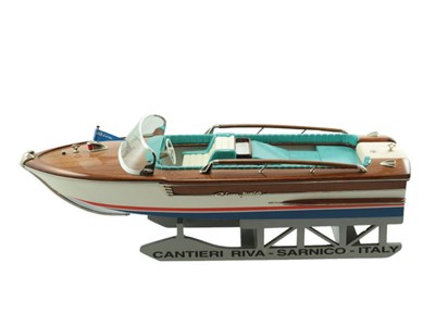 Lot 246 - A Large-Scale Riva 'Junior' Wooden Model