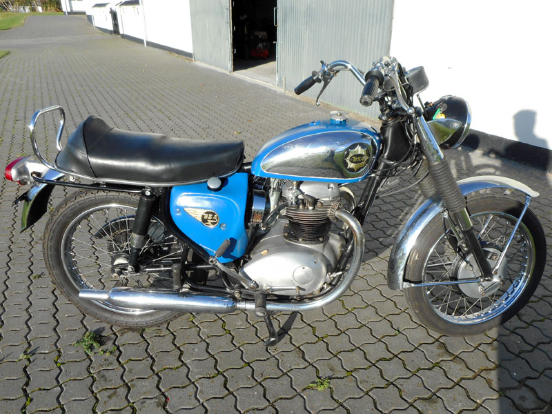 Lot 162 - 1965 BSA A65R Rocket