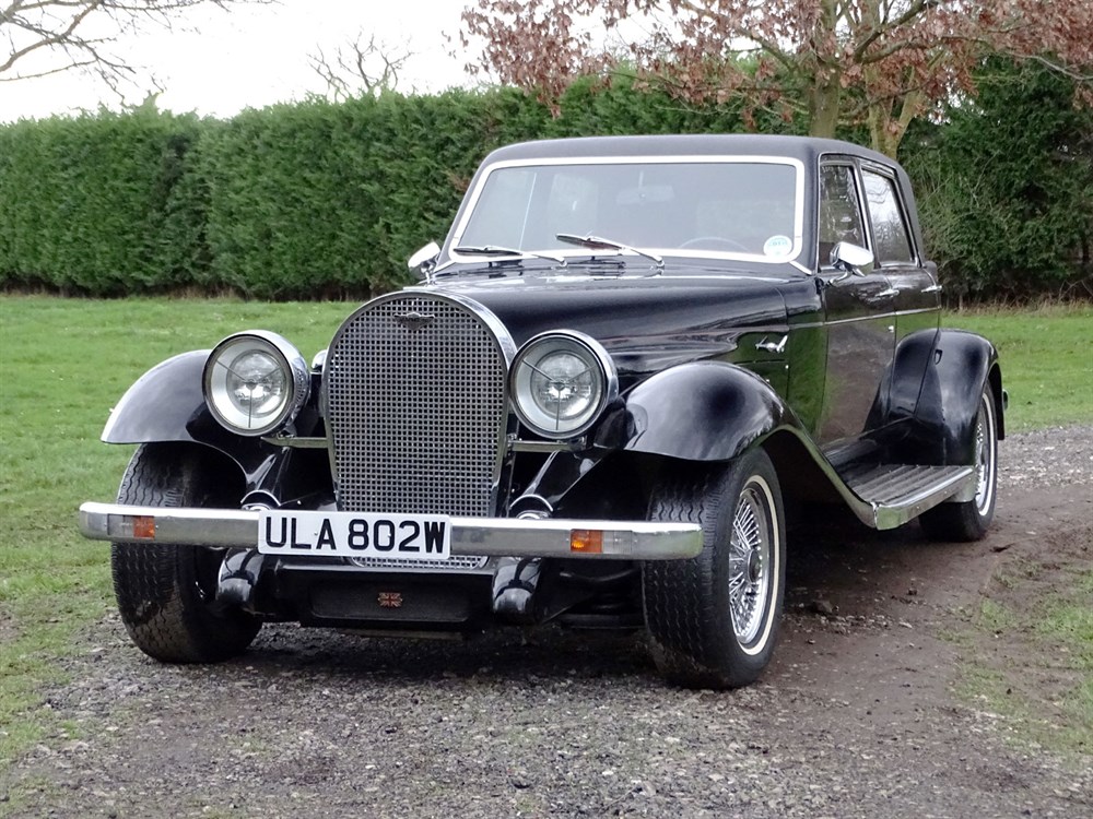 Lot 24 1981 Panther De Ville V12