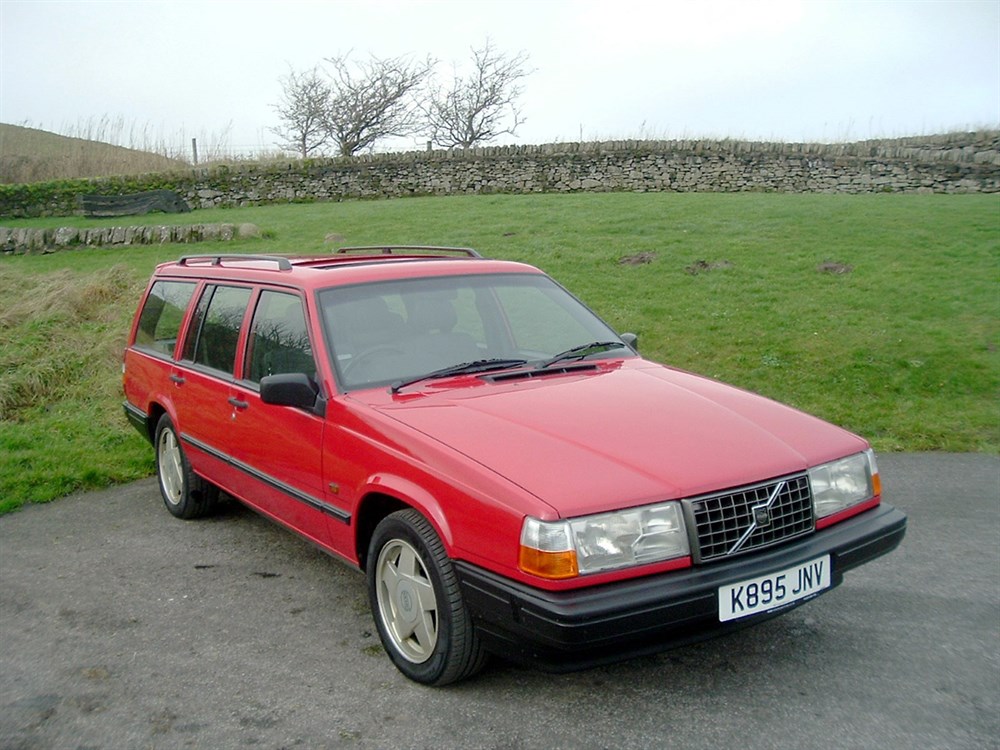 Lot 43 - 1993 Volvo 940 Turbo Estate