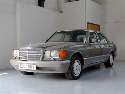 Lot 4 - 1987 Mercedes-Benz 300 SE