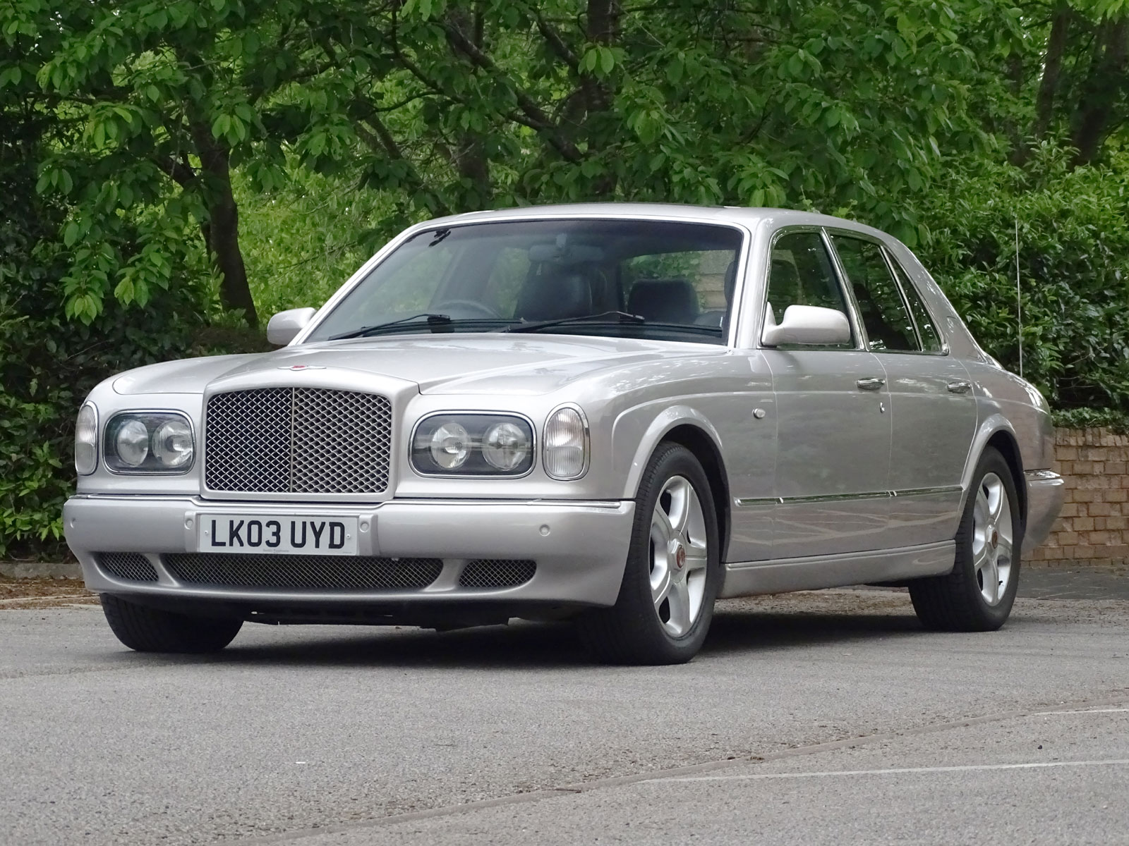 Lot 33 - 2003 Bentley Arnage R