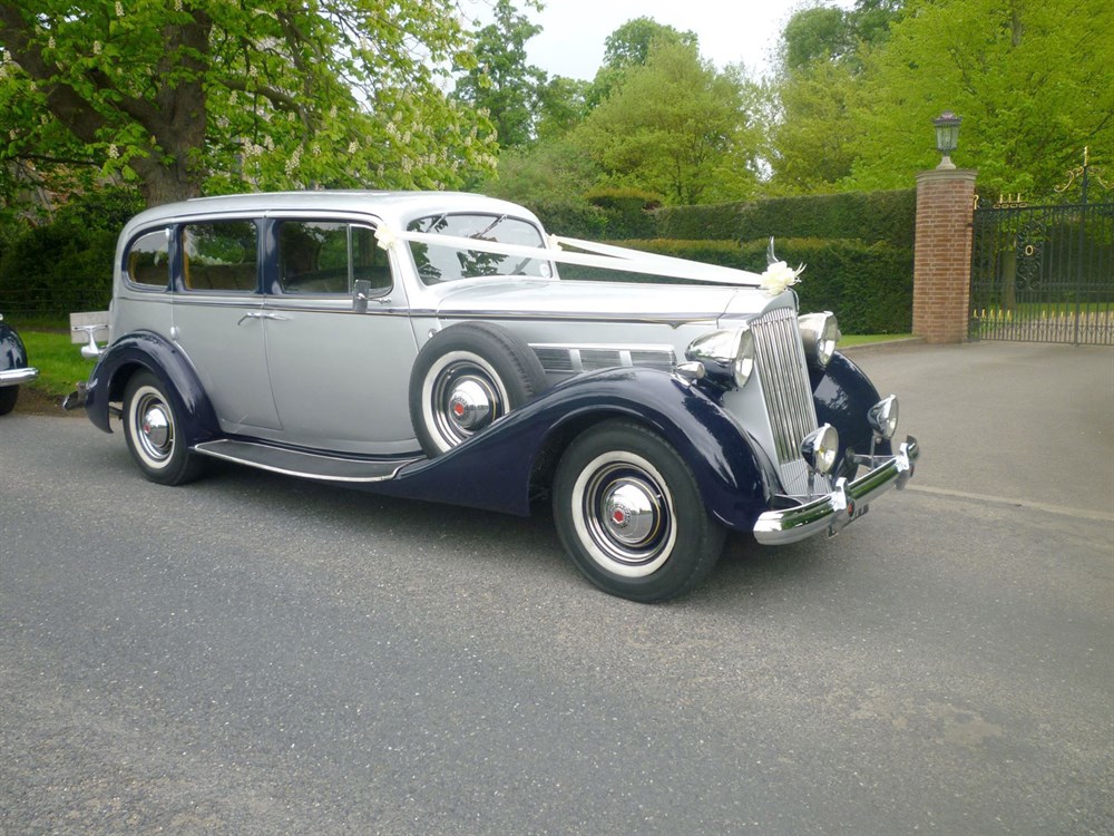 Lot 41 - 1937 Packard Super Eight Limousine