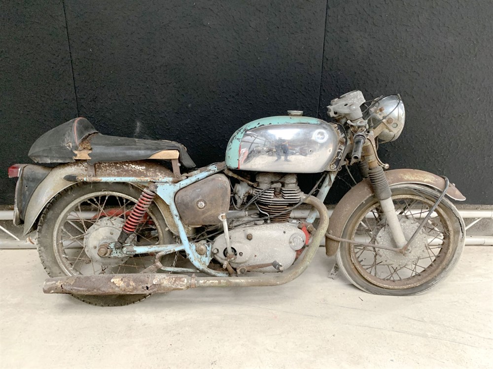 Lot 88 - 1964 Royal Enfield Clipper Cafe Racer