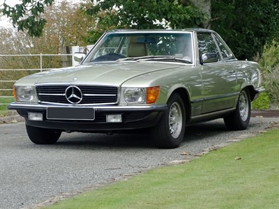 Lot 69 - 1983 Mercedes-Benz 500 SL