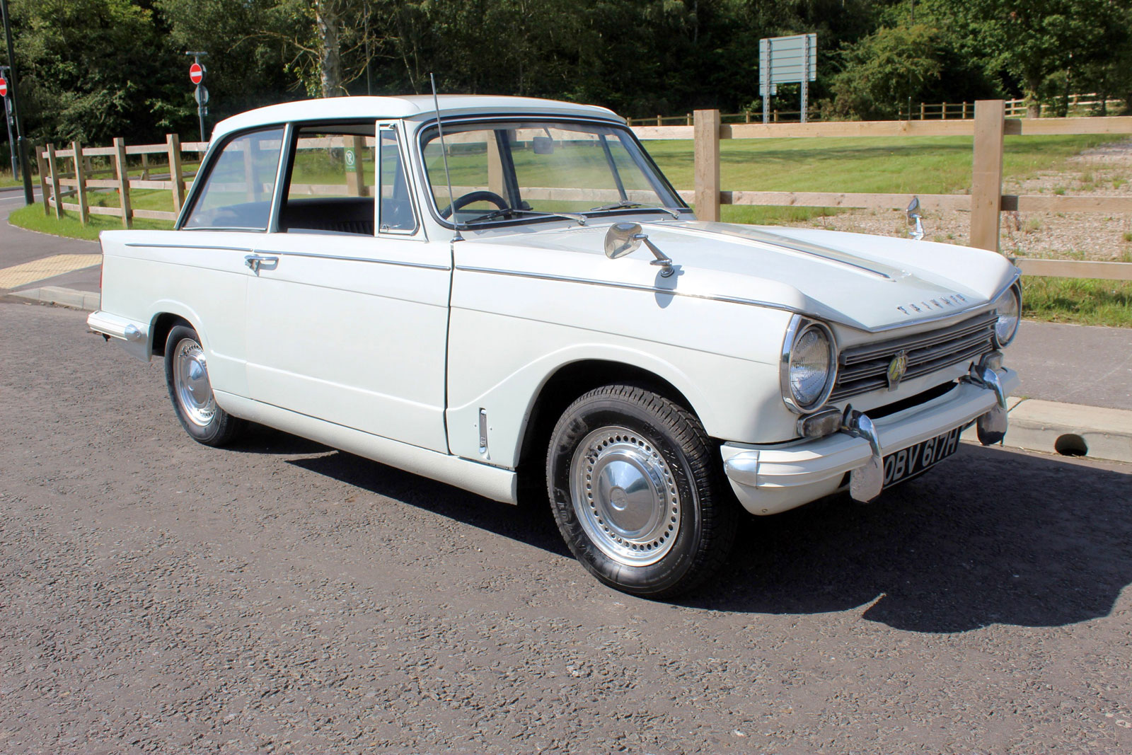 Lot 9 1970 Triumph Herald 13 60 Saloon lot-9-1970-triumph-herald-13-60-saloon