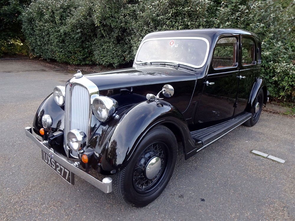 Lot 41 - 1937 Rover 12hp Saloon