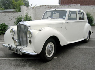 Lot 18 - 1951 Bentley MK VI Saloon